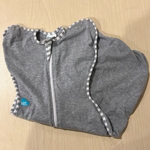 Baby Medium Love to Dream Swaddle grey colored 13-18.5 lbs Infant
